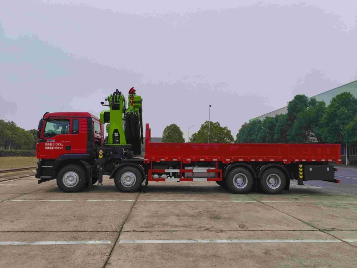 ZLK8200V8 Knuckle Crane
